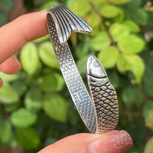 Unisex S925 Silver single fish cuff Bracelet